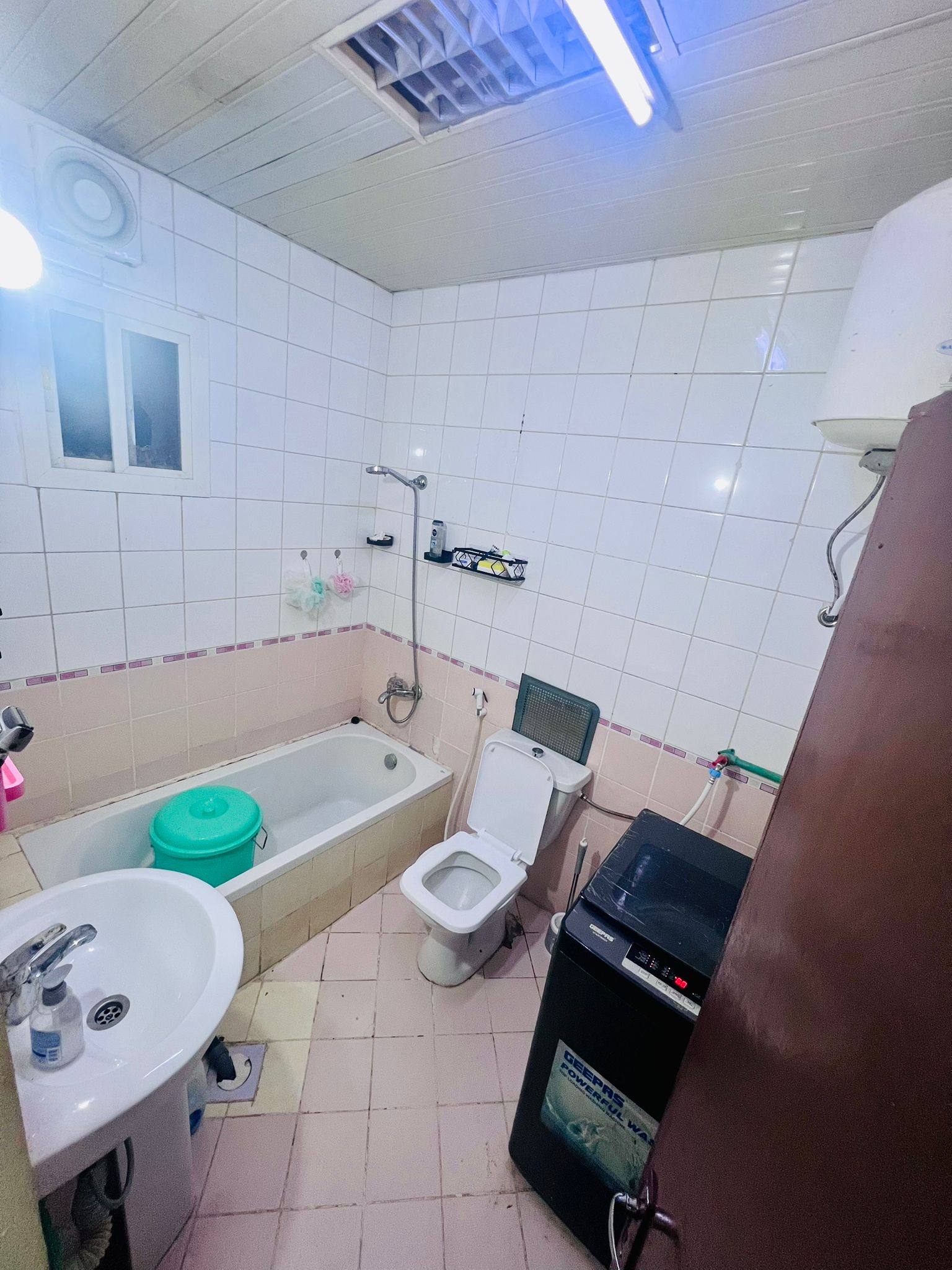 STUDIO unit 102 - interior view 3