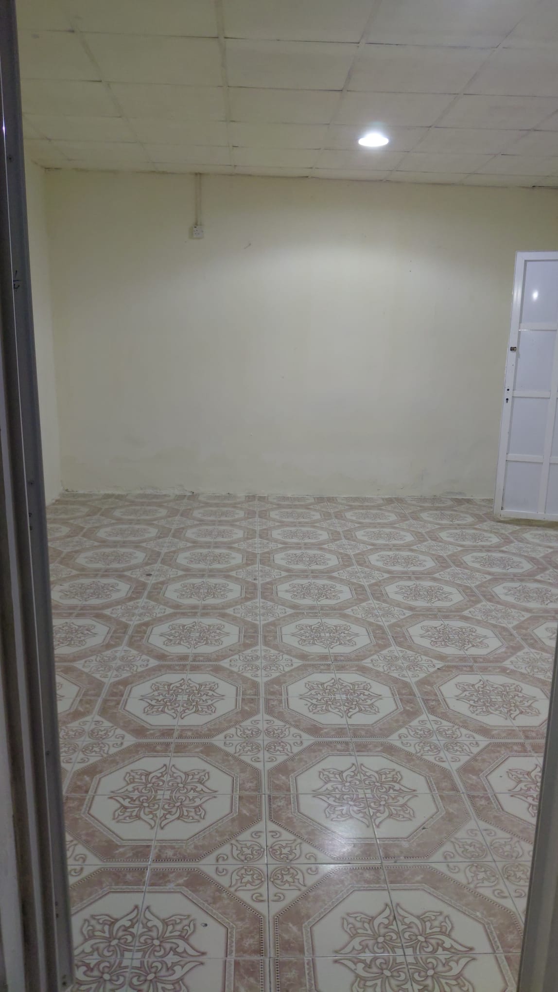 Studio for rent in Al Aziziya