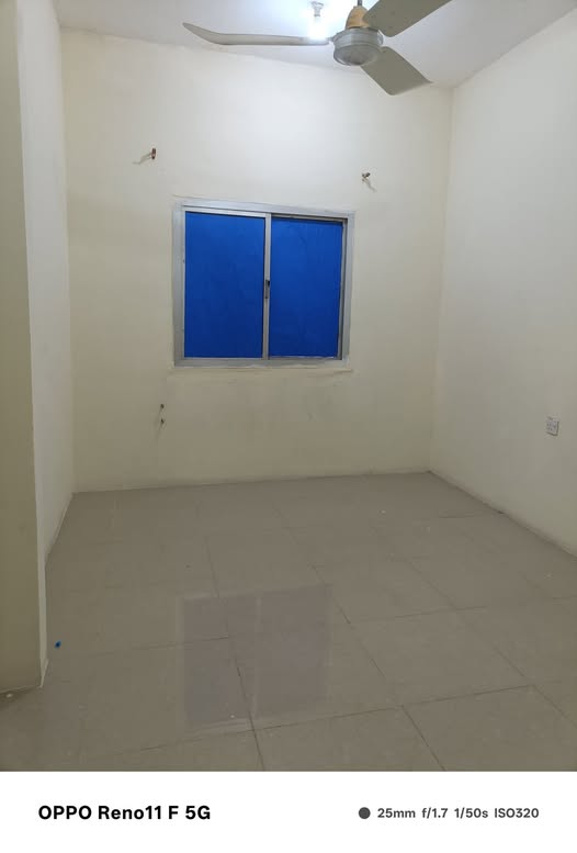 Shop for rent in Fereej Bin Omran