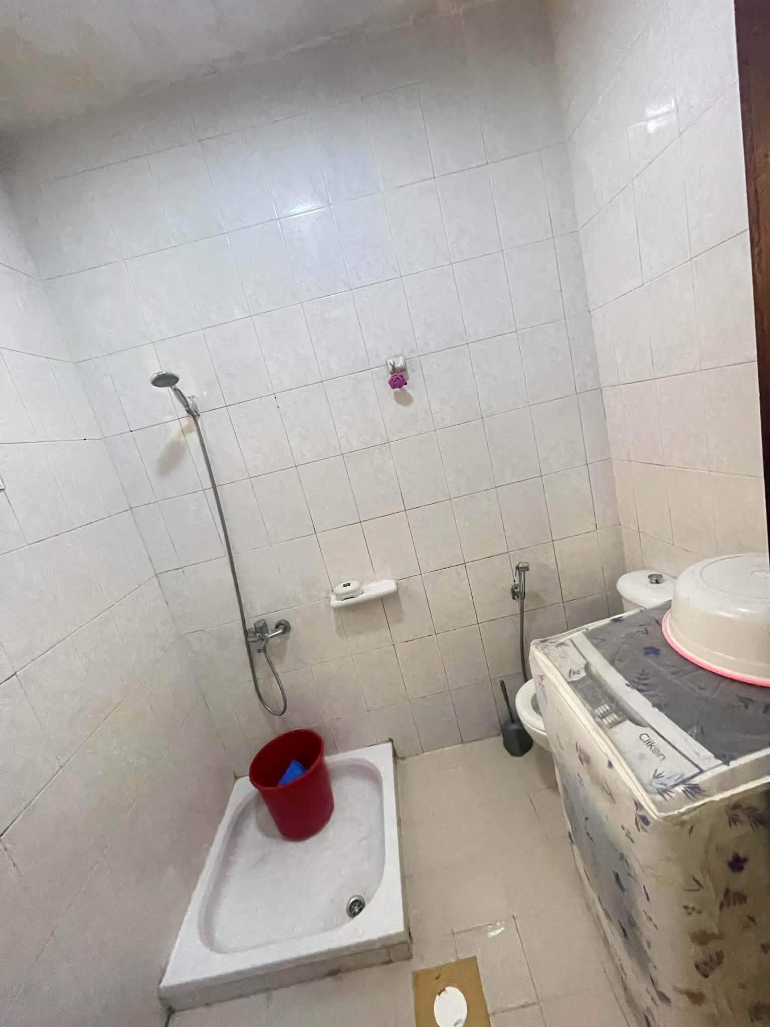 Partition for rent in Fereej Bin Mahmoud