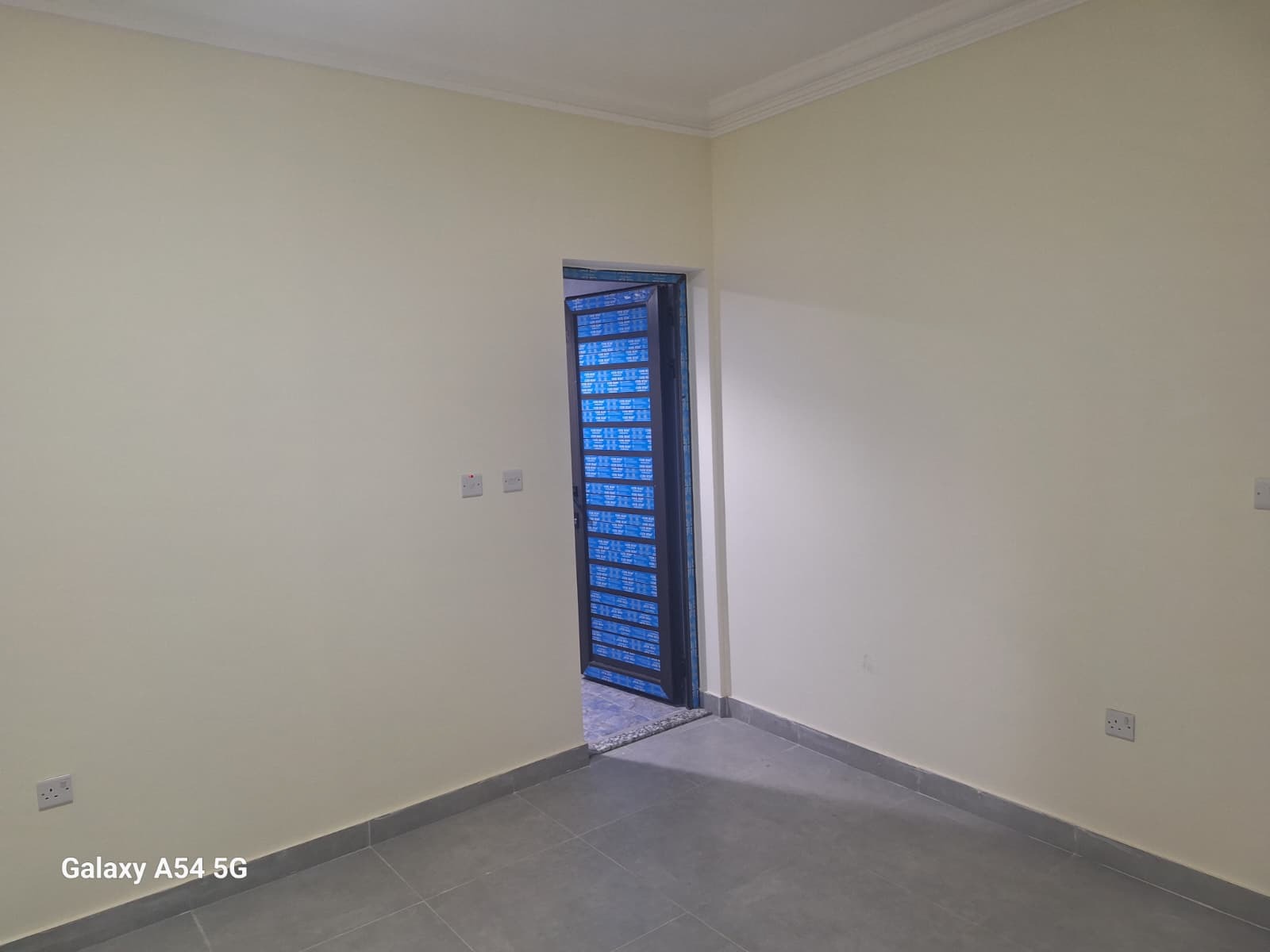 PARTITION unit for rent in Qatar