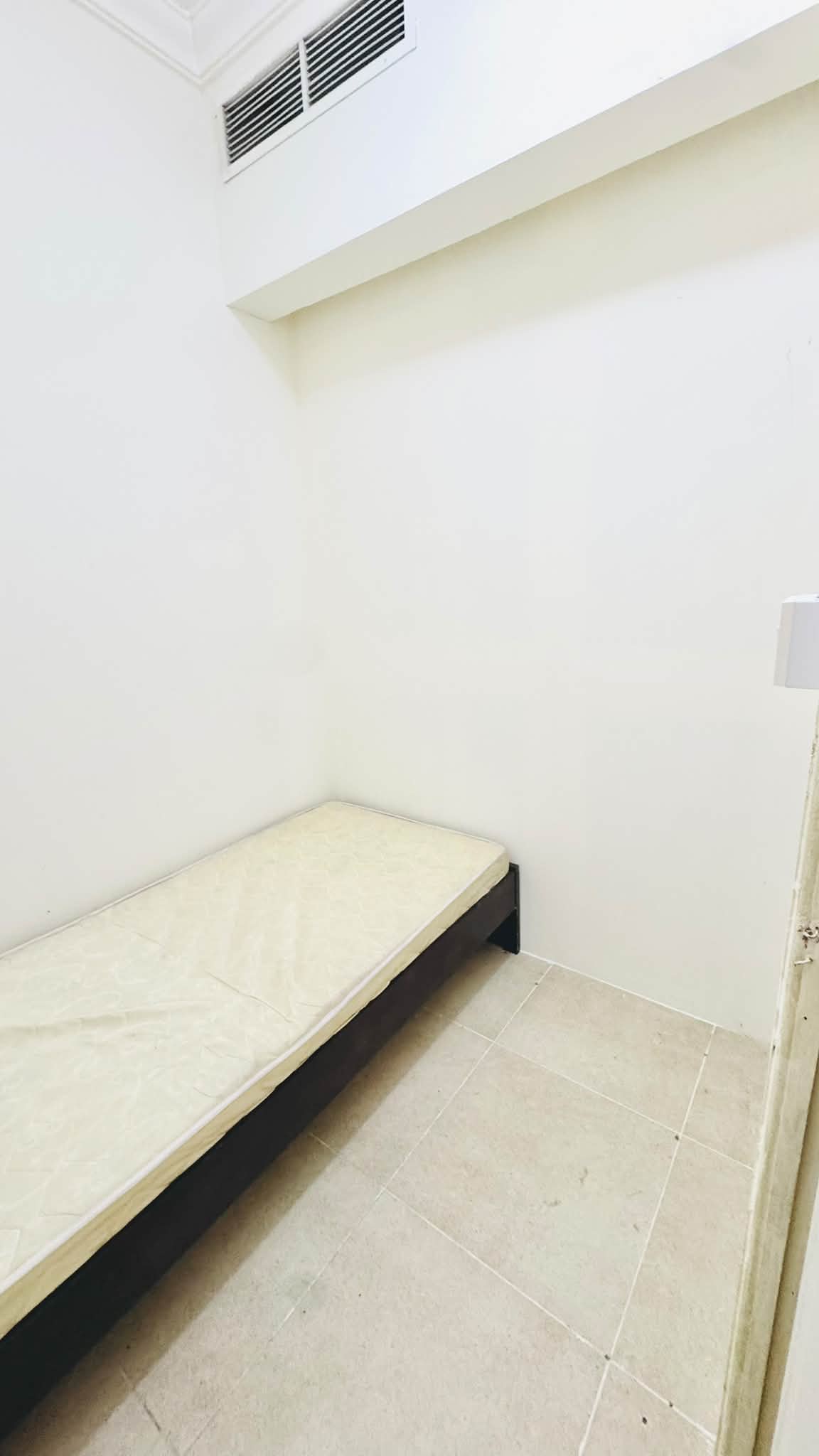 ROOM unit for rent in Qatar