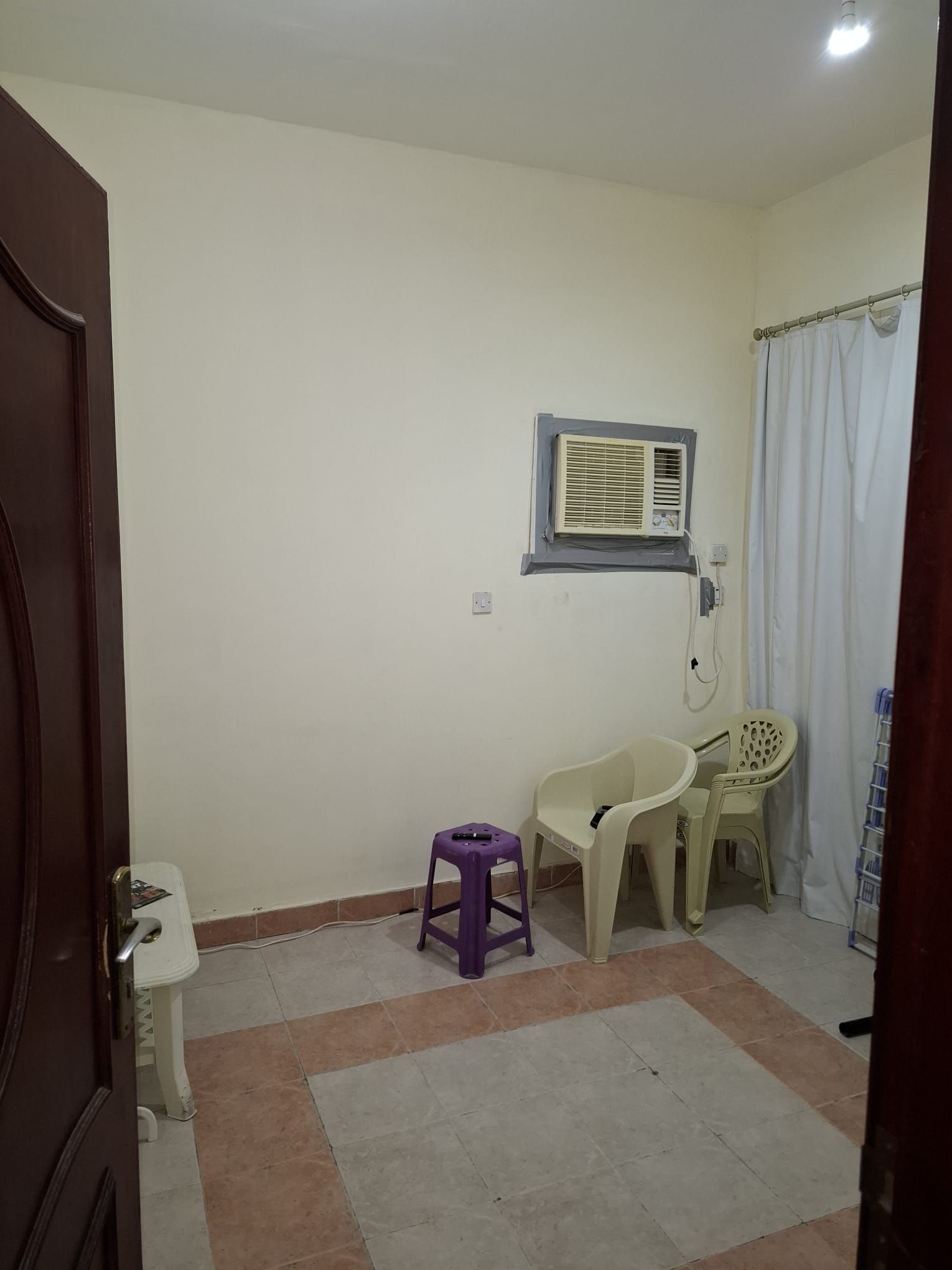 ROOM unit for rent in Qatar