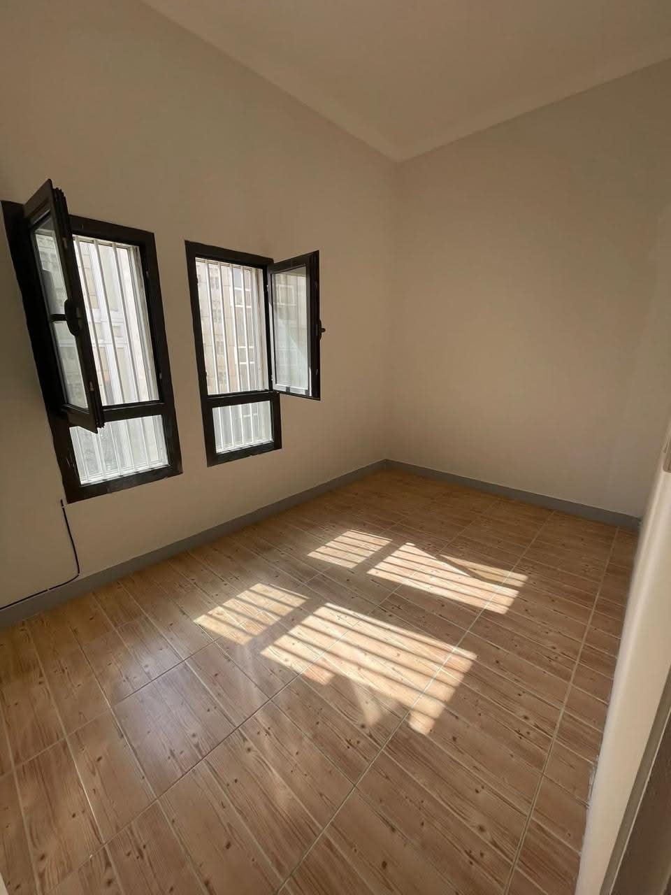 Partition for rent in Fereej Bin Mahmoud