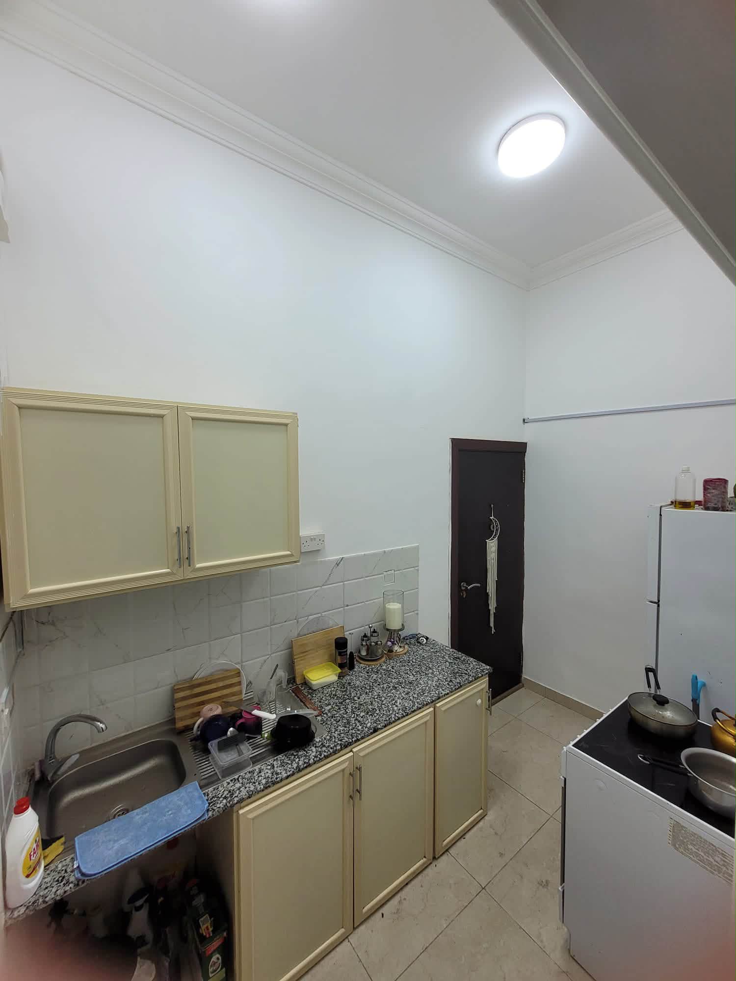 Studio for rent in West Bay