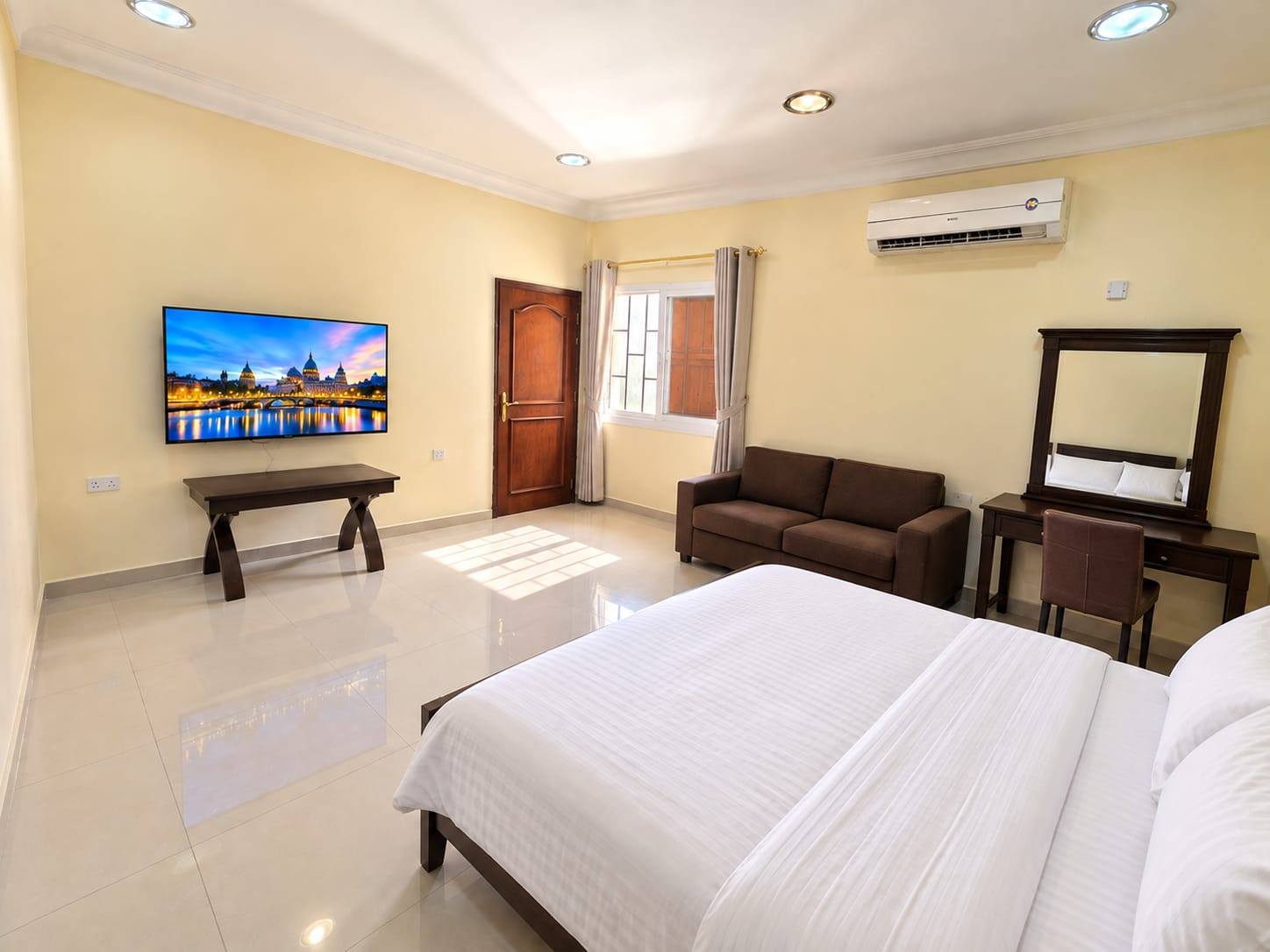 STUDIO unit for rent in Qatar