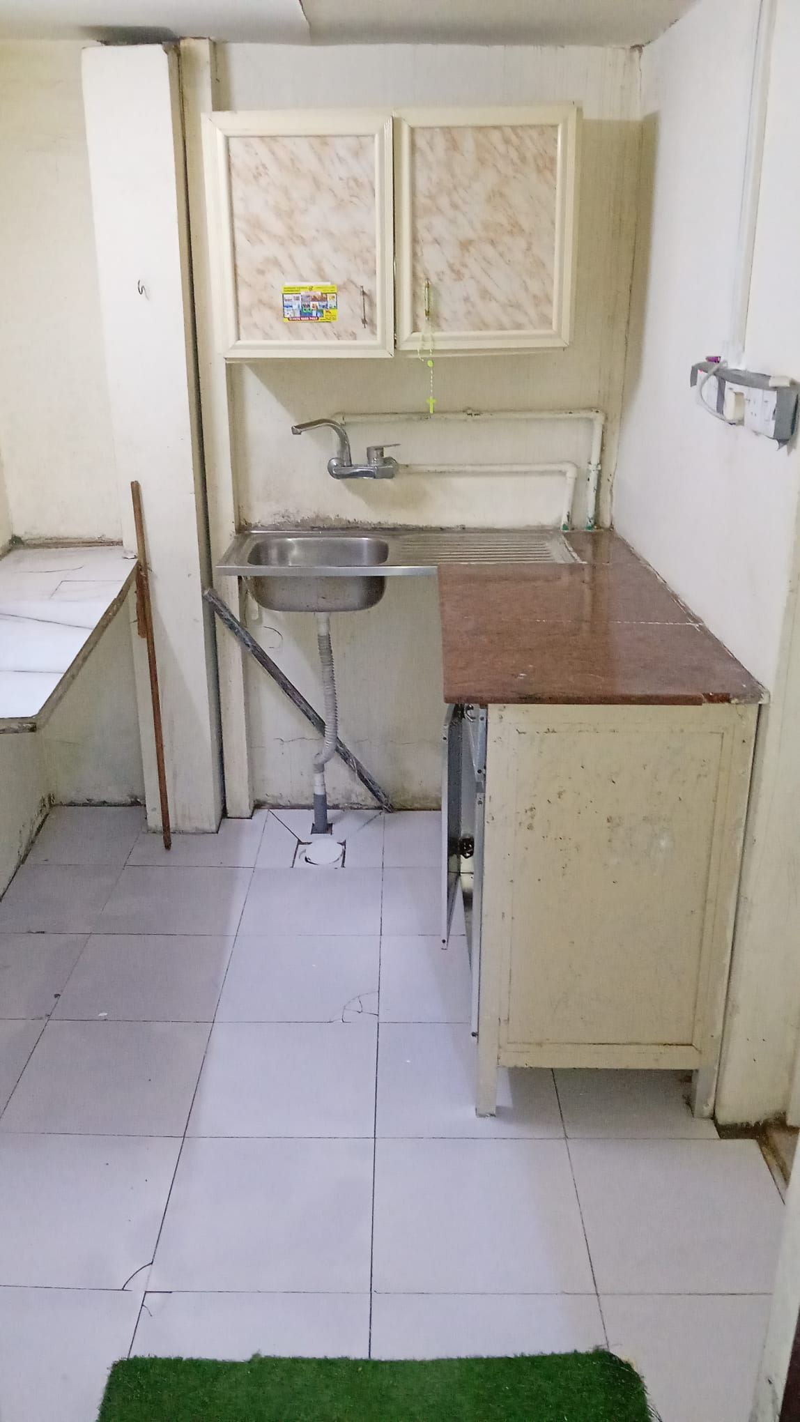 Partition for rent in Naser, near Al Mirqab