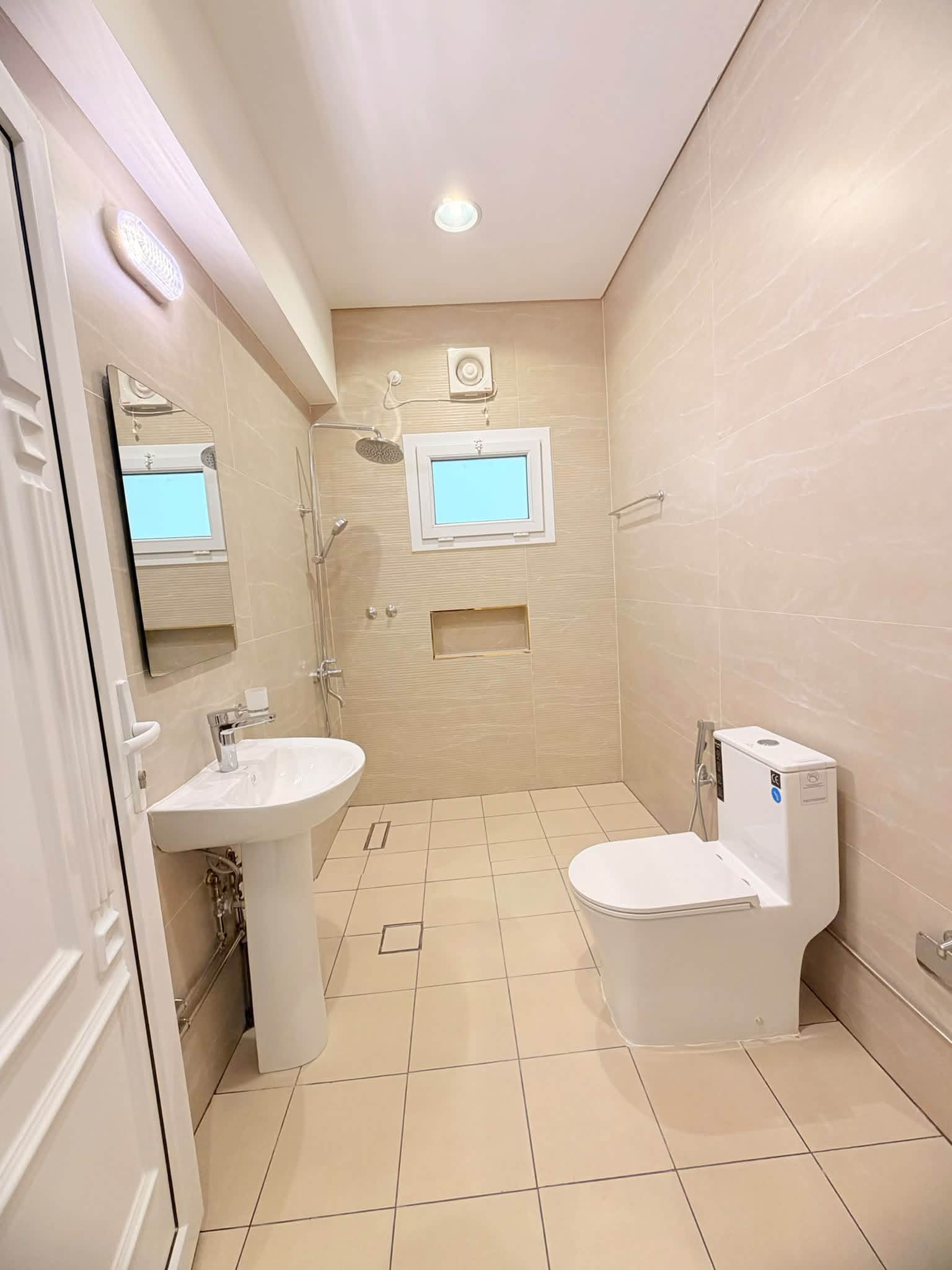 PARTITION unit for rent in Qatar