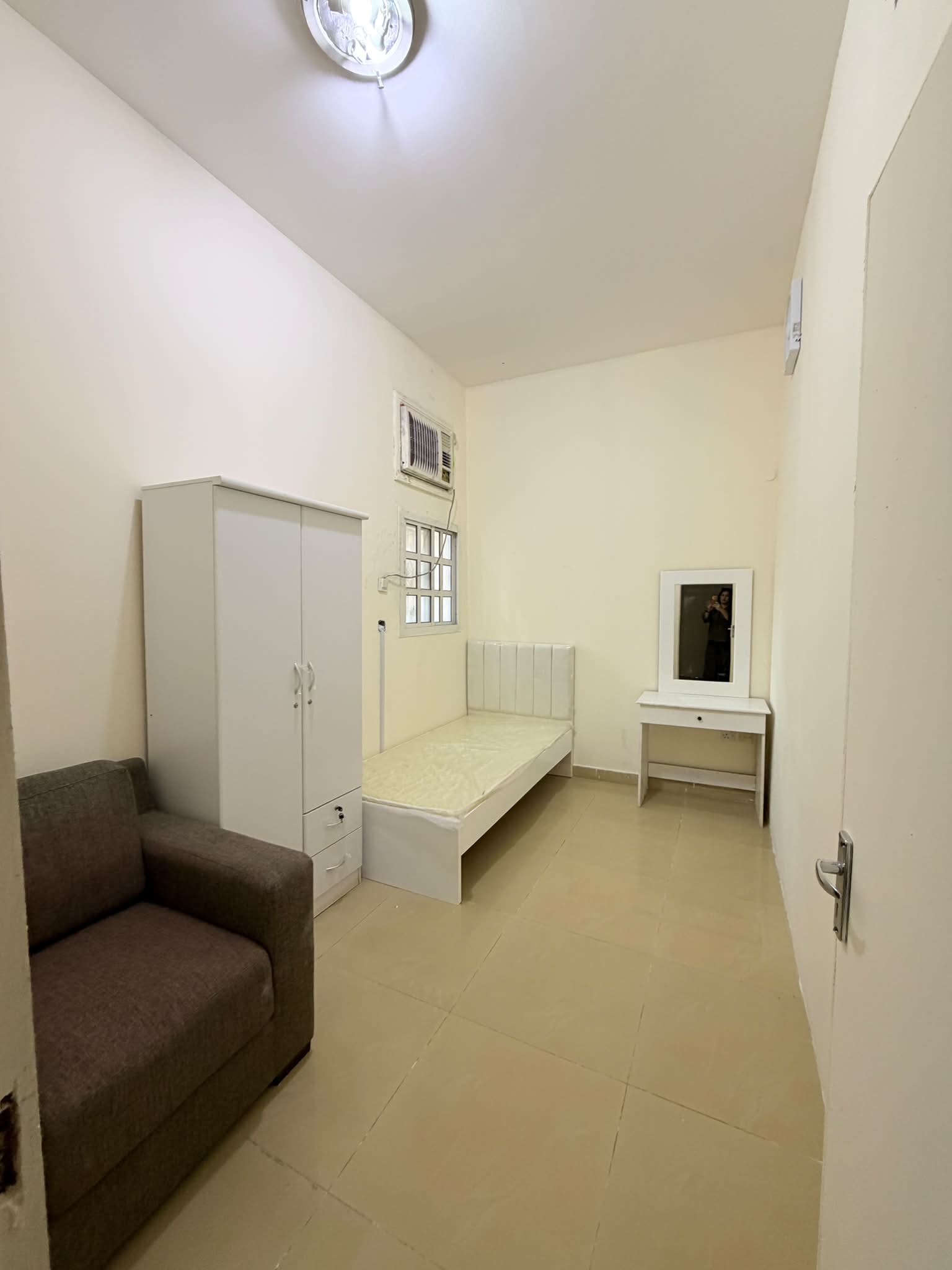 1 BHK for rent in Madinat Khalifa North