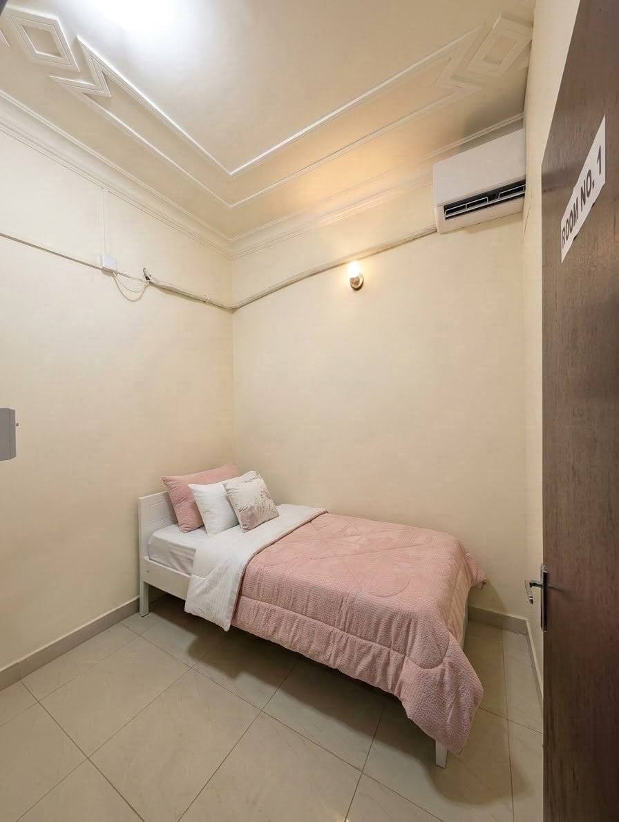 Partition for rent in Al Mansoura