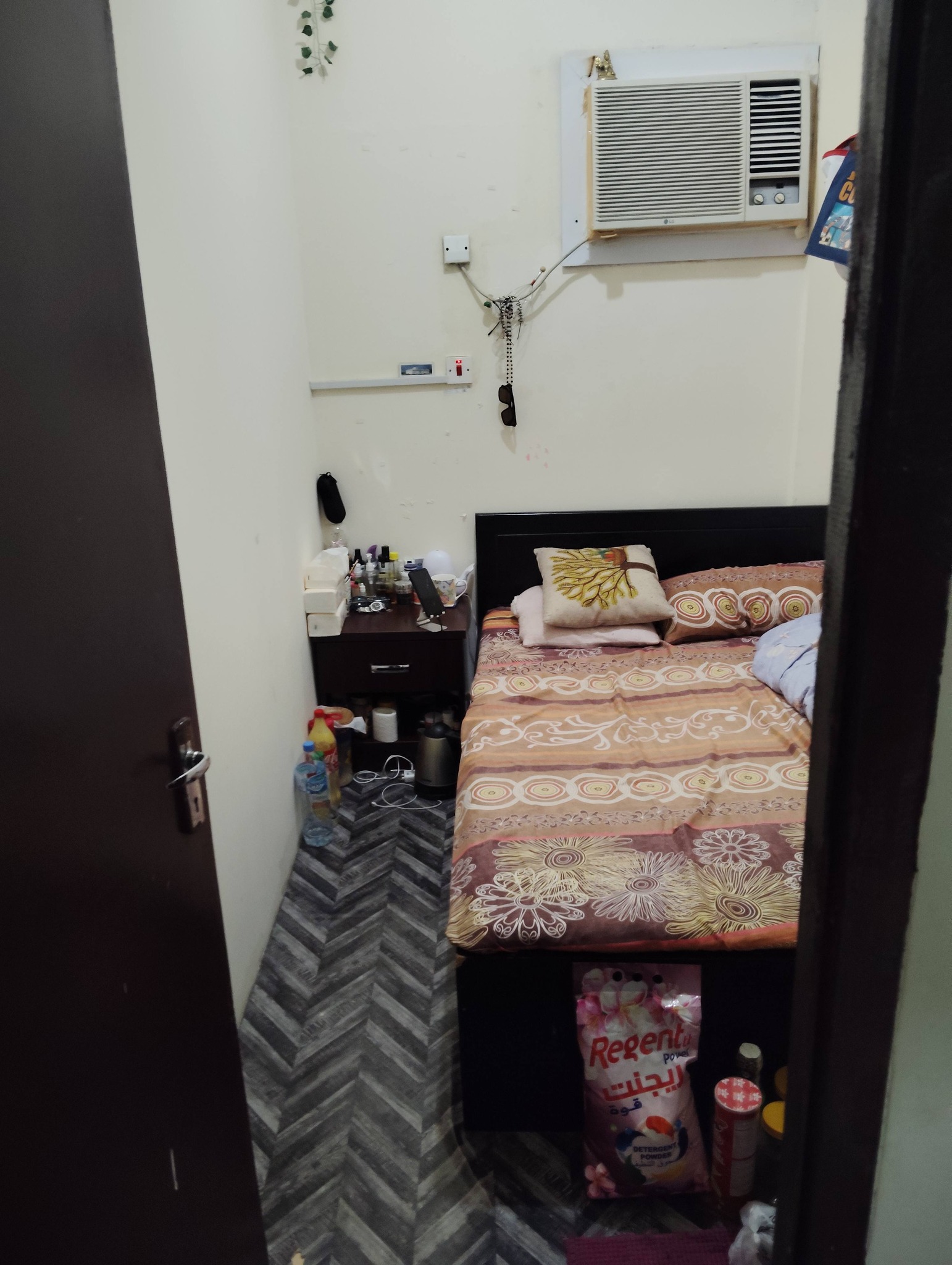 FEMALE_BEDSPACE unit for rent in Qatar
