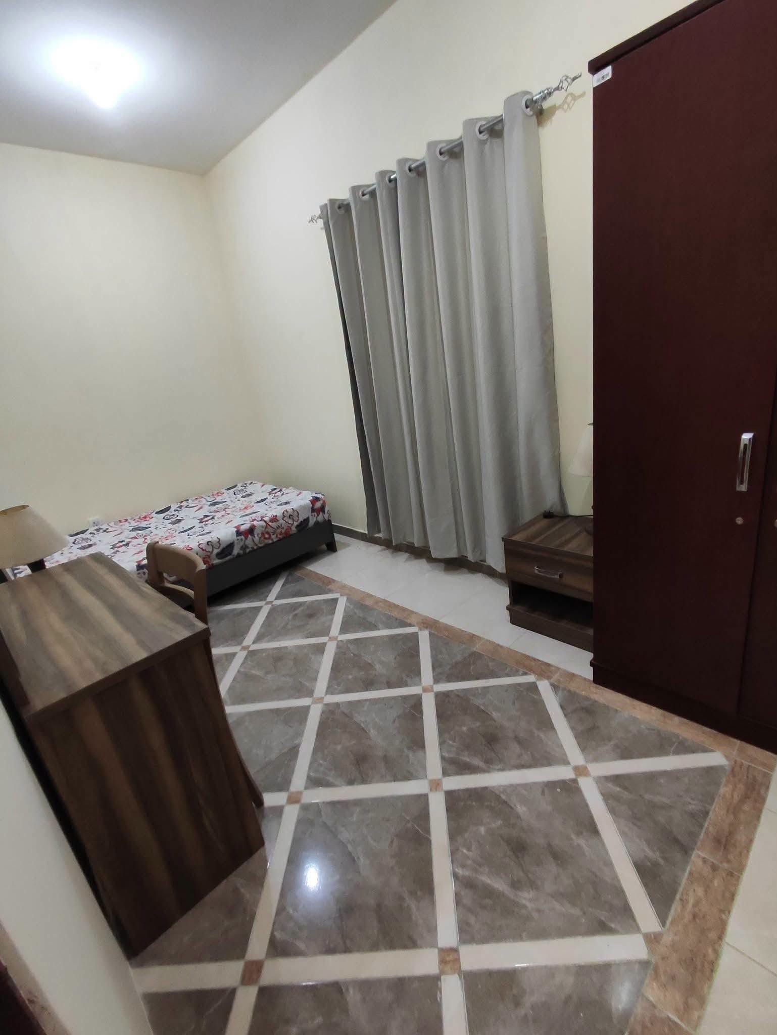 Partition for rent in Al Mansoura
